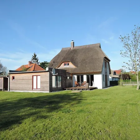 Вилла Reetdachhaus 
